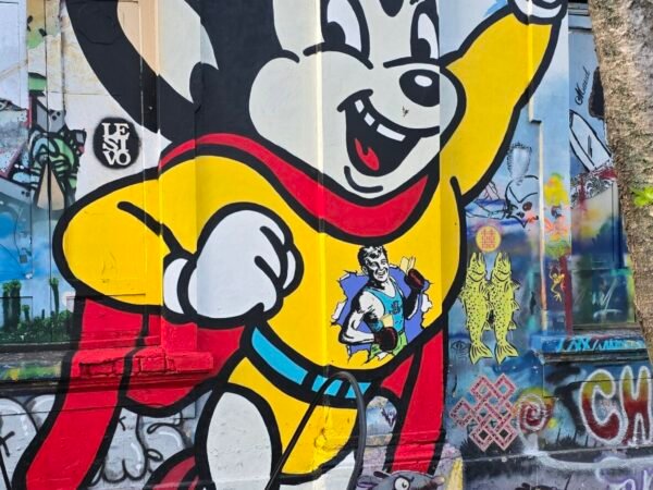 Beyond Candelaria: Graffiti & Architecture